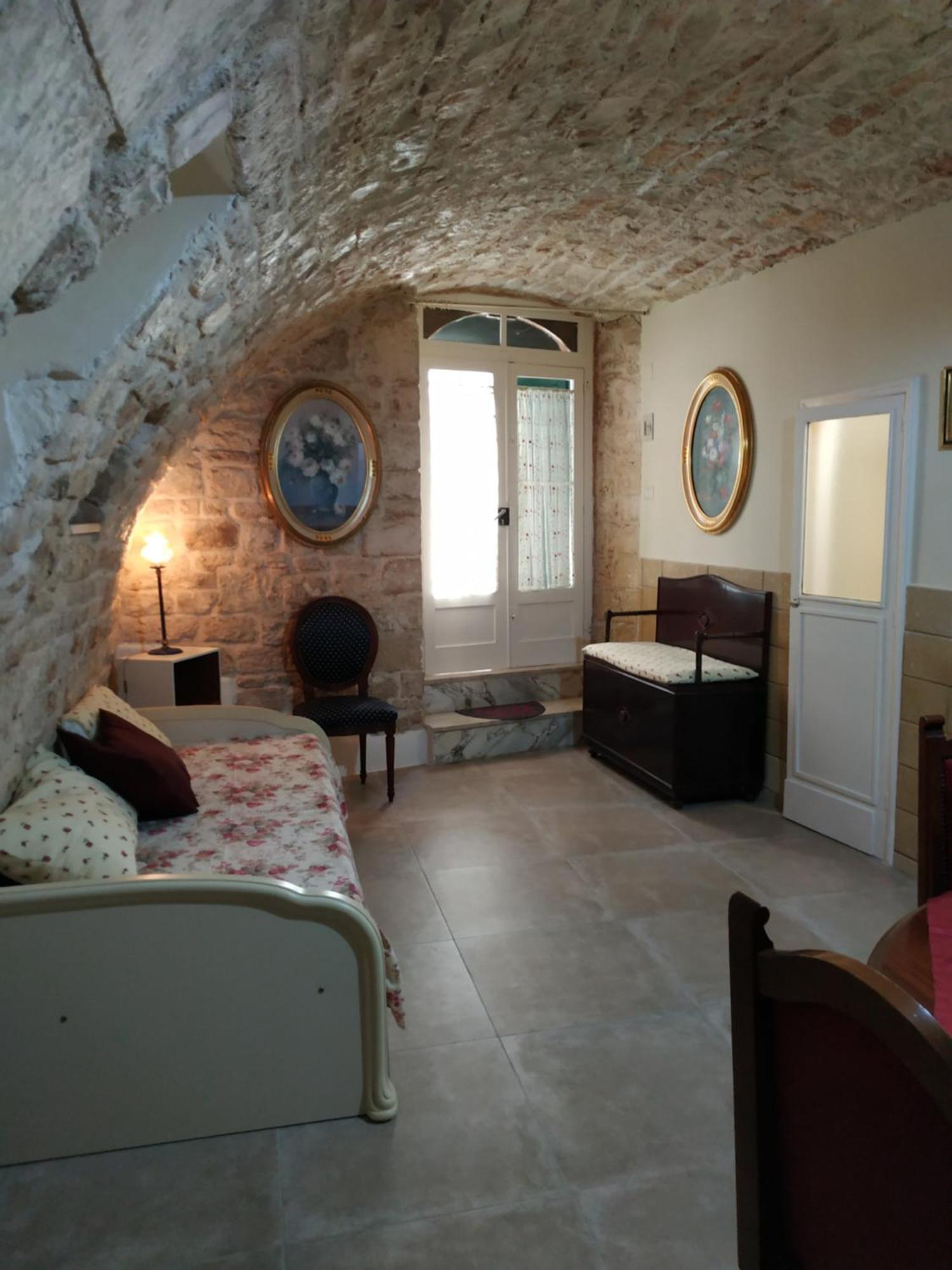 Fascino Antico Villa กอนแวร์ซาโน ภายนอก รูปภาพ